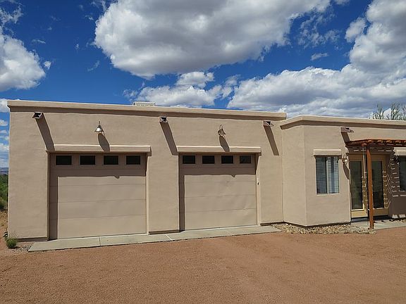 Attached Garage