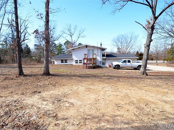 4th image of 1116 E Springfield Rd