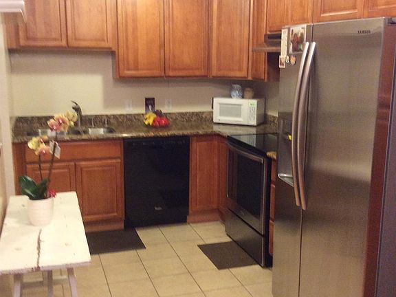 5th image of 1370 SE Townview Avenue SE UNIT 302