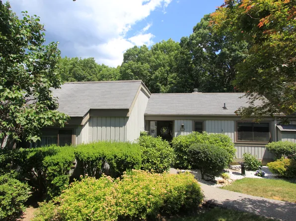215-A Heritage Hls, Somers, NY 10589
