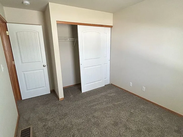 6201 W Trestle St #1-4 — Photo 11