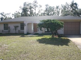 2037 Ambassador Ct, Chipley, FL 32428