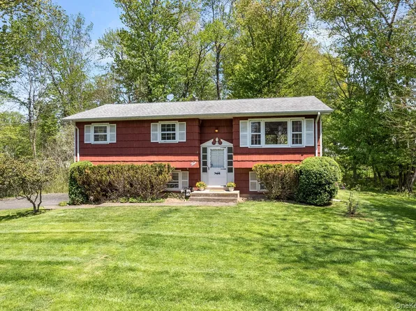 4 Brentwood Drive, New City, NY 10956