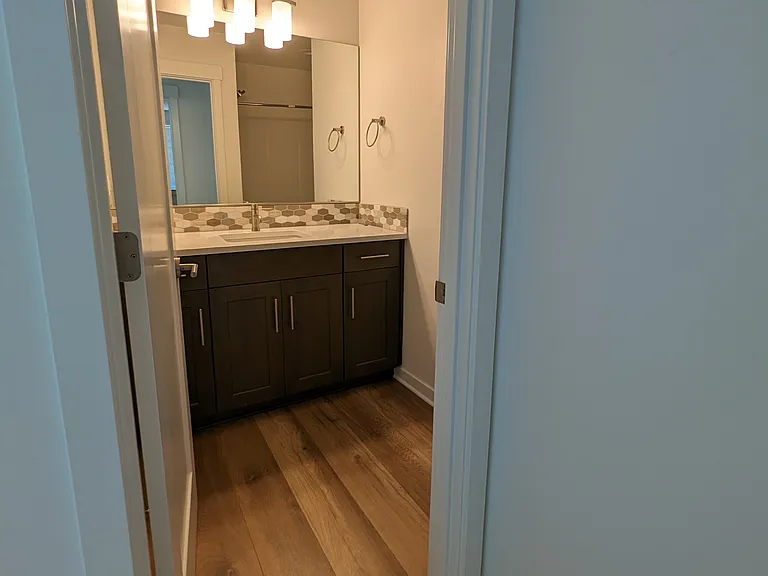 4132 SE Century Blvd — Photo 35