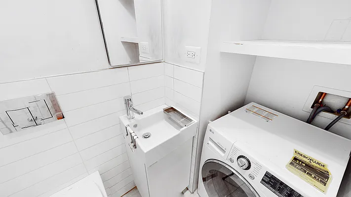 Rented by Keller Williams NYC | media 23