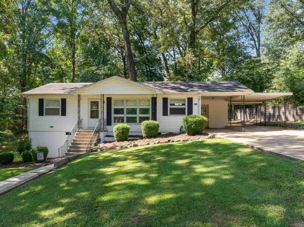 300 Oakhurst St, Mount Olive, AL 35117