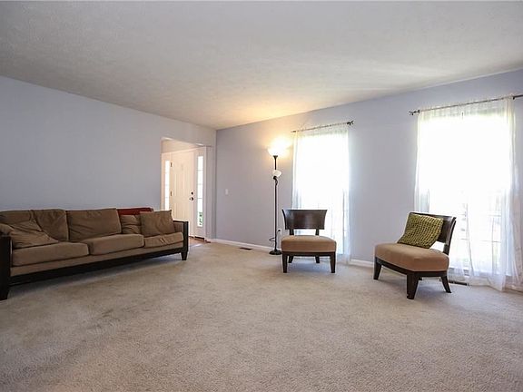 5th image of 3411 Heather Brook Ln