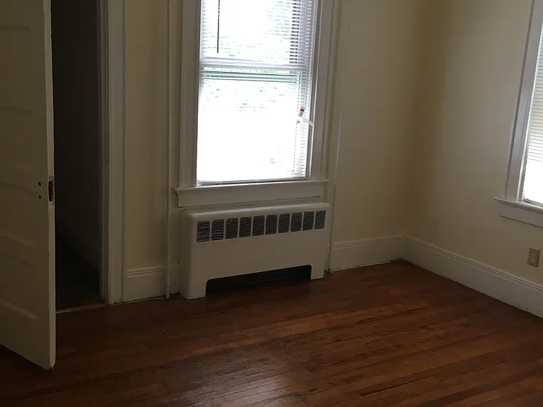 229-231 Baker St #1 — Photo 7