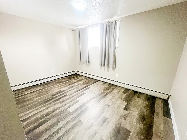 4100 Retallack St — Photo 10