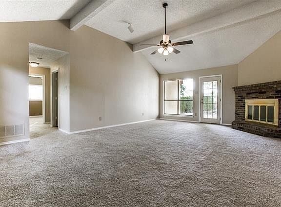 3rd image of 404 Tucson Ct