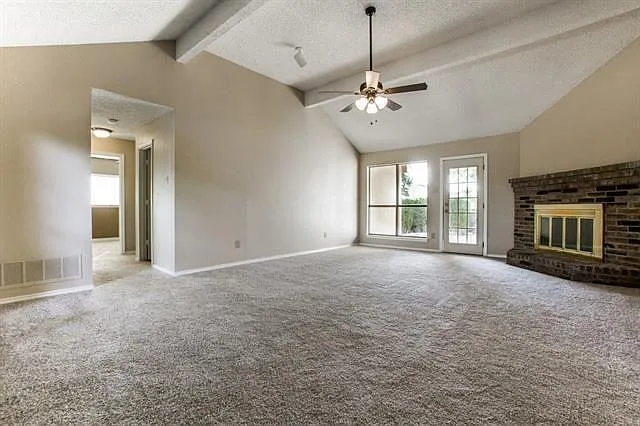404 Tucson Ct — Photo 3