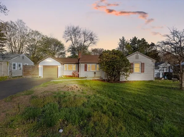 11 Lind Ter, Randolph, MA 02368