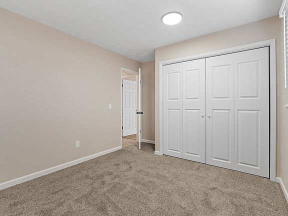 3rd image of 300 Highland Ave
