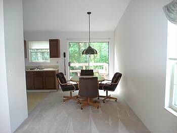 4th image of 6852 Bellflower Ct