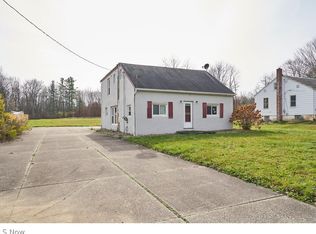 2878 Colon Dr, Akron, OH 44321