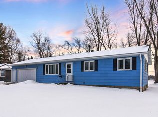 205 Linden Pl S, Northfield, MN 55057