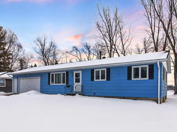 205 Linden Pl S, Northfield, MN 55057