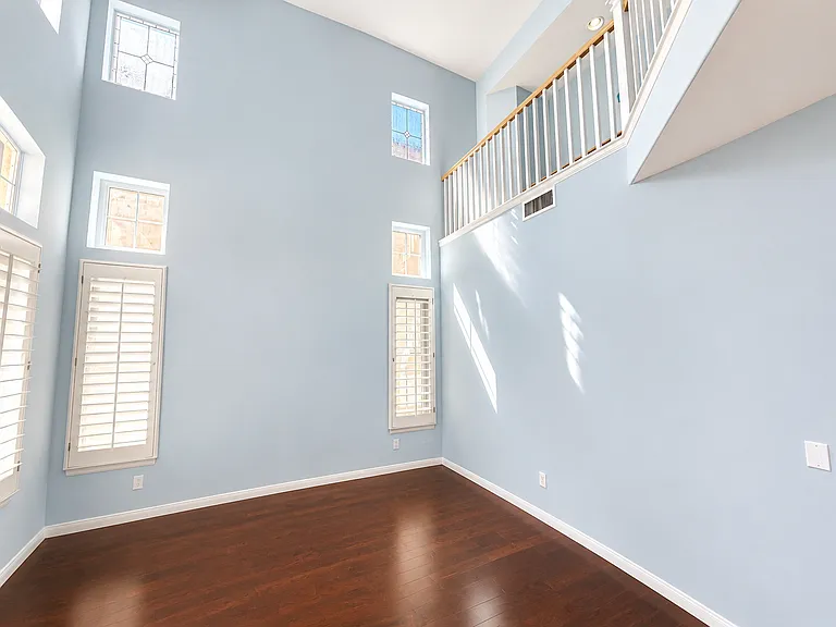 3574 Torrey View Ct — Photo 7
