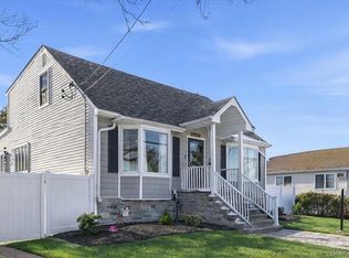 815 S 4th Street, Lindenhurst, NY