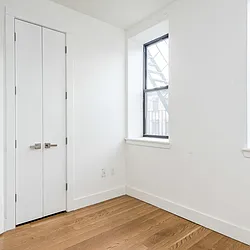 Rented by Space Link Realty