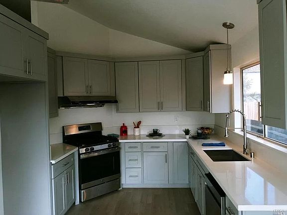 4th image of 22619 Valley Oak Way