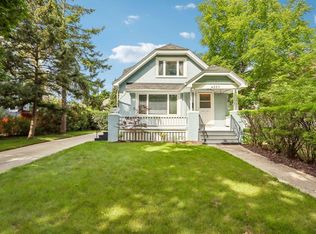 4207 N Murray Ave, Shorewood, WI 53211