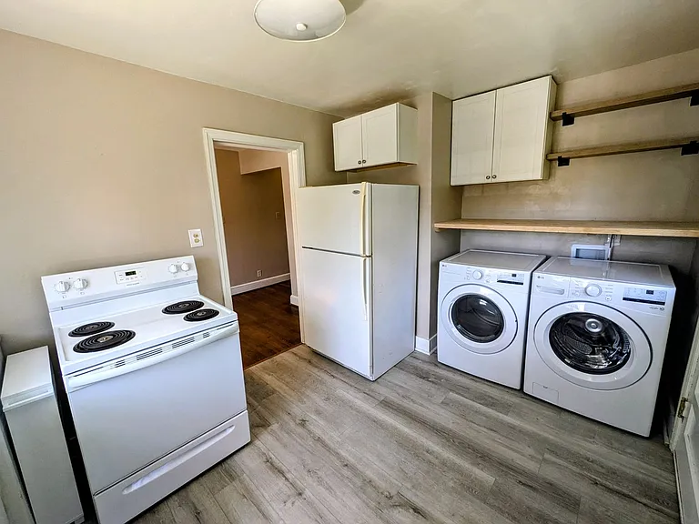 1004 Lockland Ave — Photo 4