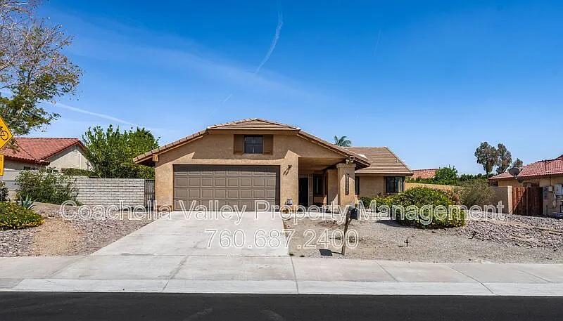 3 bed, 3.0 bath, 2080 sqft, $2,895 — Photo 4