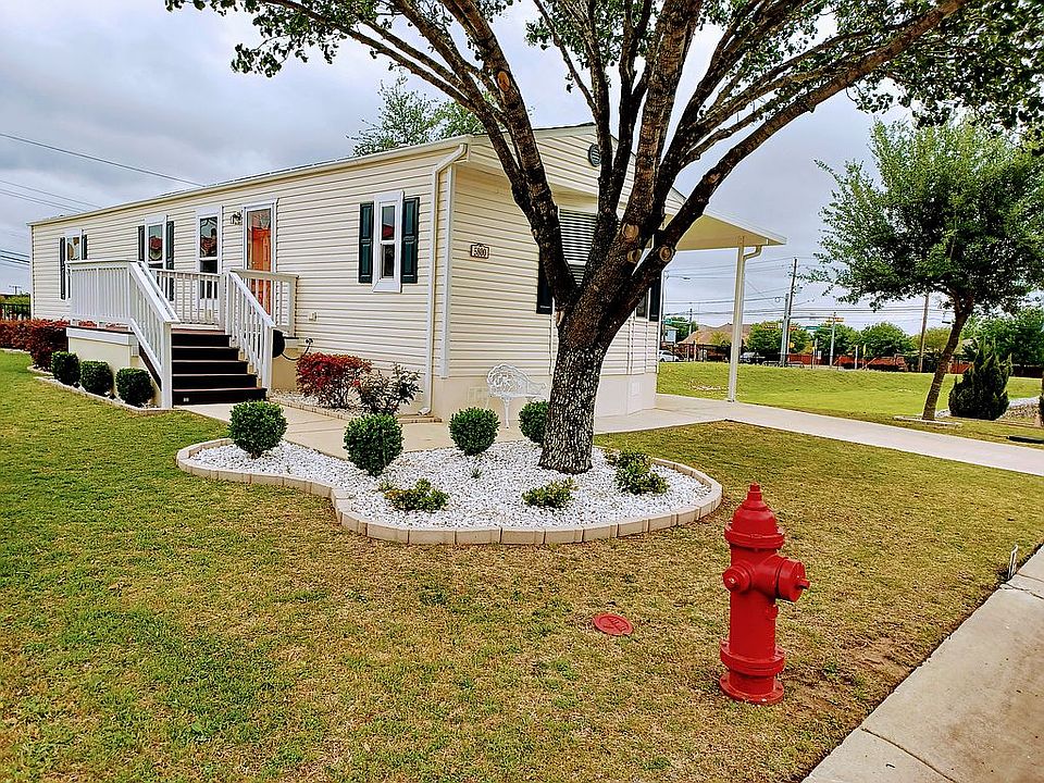 1st image of 5800 Arcadia Cir