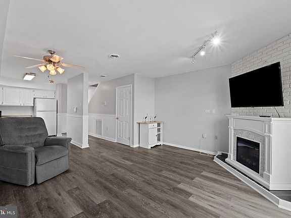 5th image of 2807 Plover Dr #4