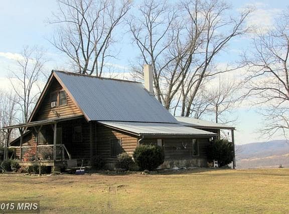 2nd image of 797 Windy Knoll Ln