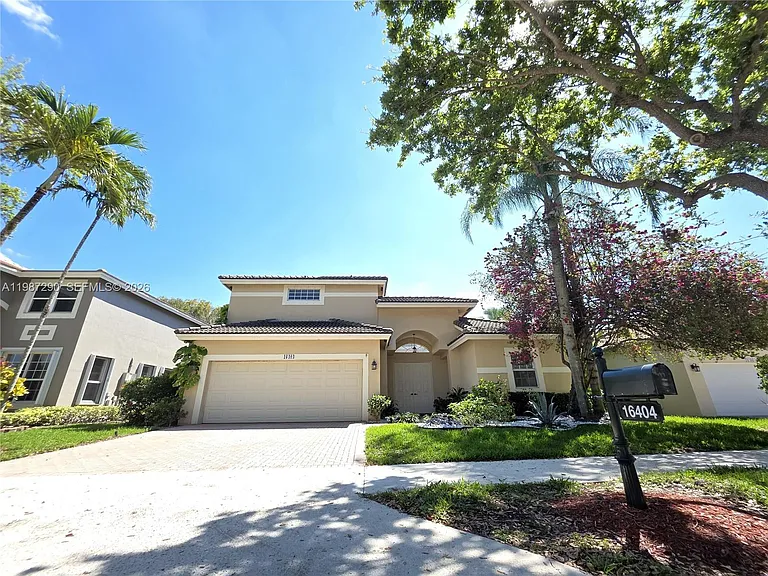 16404 Diamond Head Dr — Photo 3
