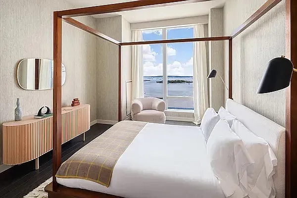 Rented by Gulia Wang, LREB | media 37