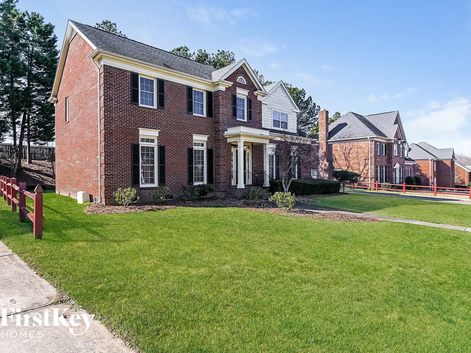 4 bed, 2.5 bath, 2661 sqft, $2,560 — Photo 2