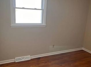 2907 Edison Ave #4, Blue Island, IL 60406