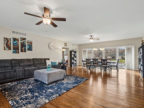 4th image of 20578 Hynes Dr