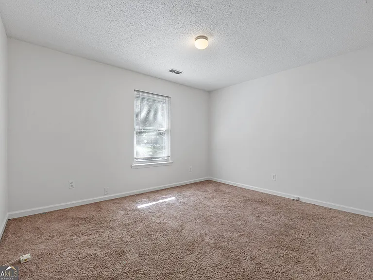 125 Pinewood Dr — Photo 14