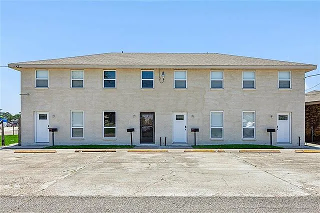 900 Avenue H #A