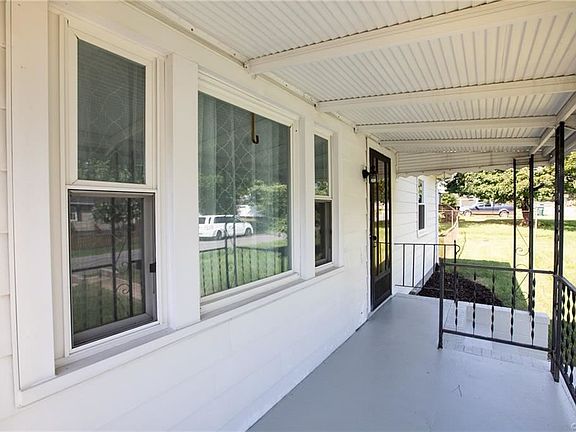 4th image of 4107 6th St