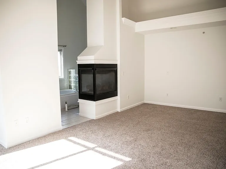 37 America Blvd #1C — Photo 15