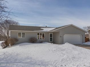 210 Carolann St NW, Eyota, MN 55934