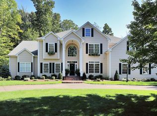 10 Chestnut Grv, Guilford, CT 06437