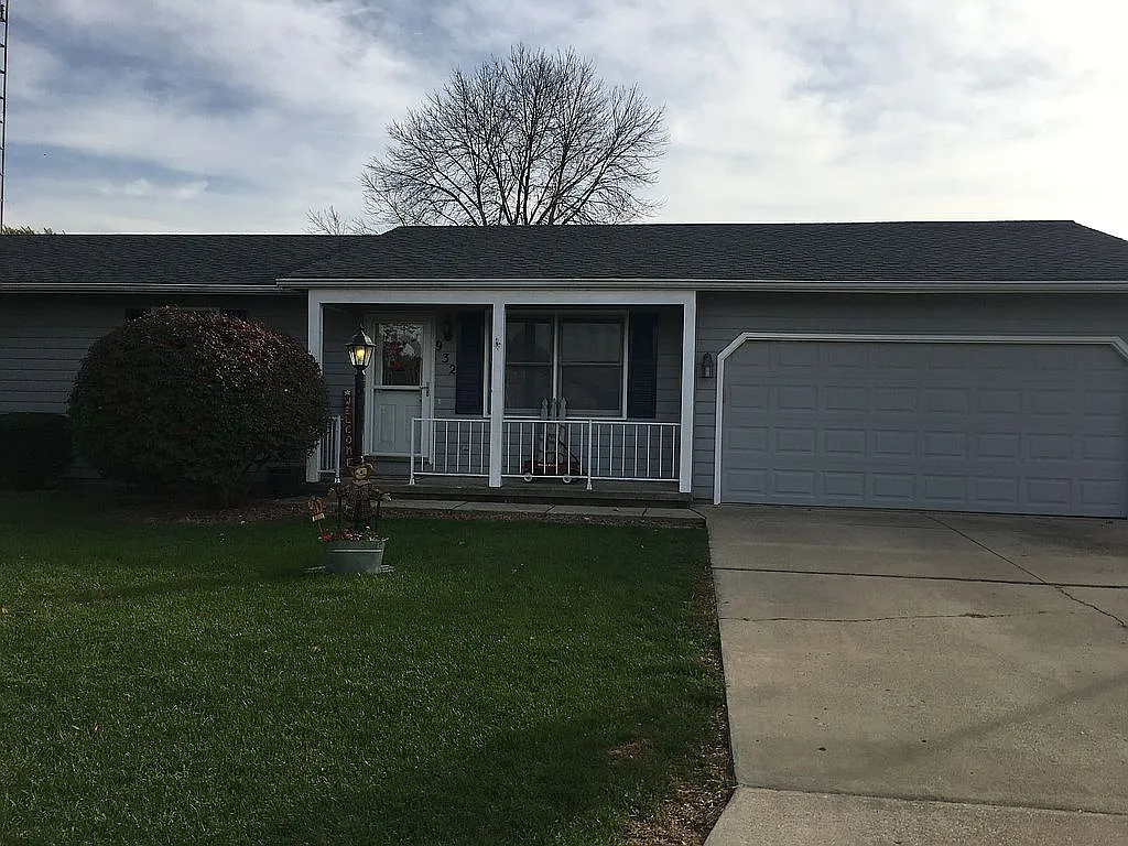 932 North Dr photo 1