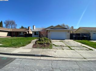 607 Crested Dr, Suisun City, CA