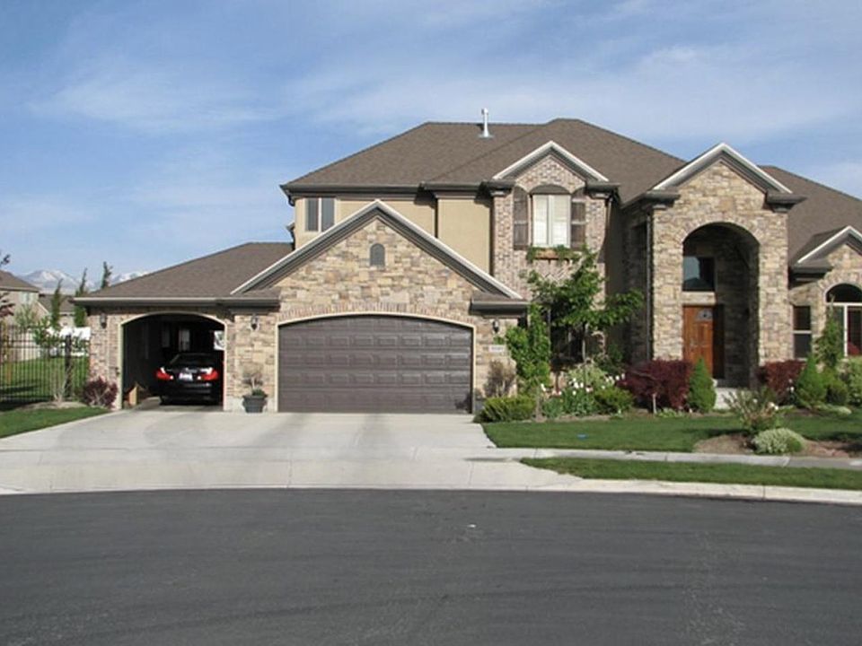 2nd image of 3049 W Wilkins Peak Ct