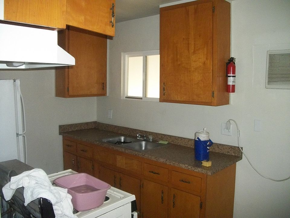 2nd image of 66435 Buena Vista Ave APT 2