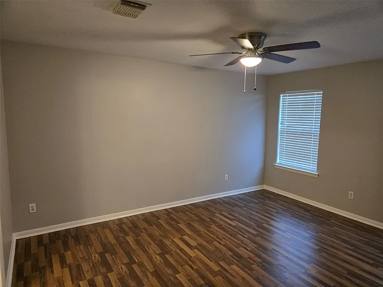 24202 Bar Kay Ln #24202 — Photo 9