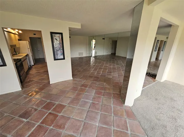 4770 Fountains Dr S APT 303, Lake Worth, FL 33467