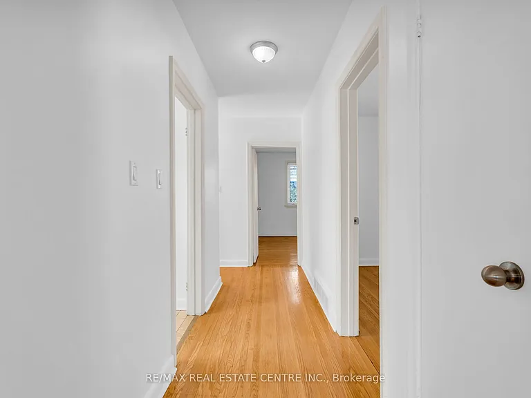 48 Maple Ave S #UPPER — Photo 21