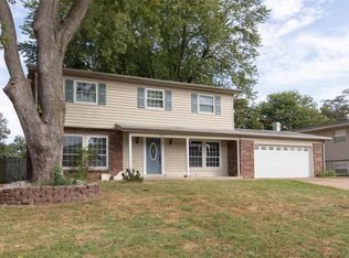 1319 Potomac Dr, Belleville, IL 62221